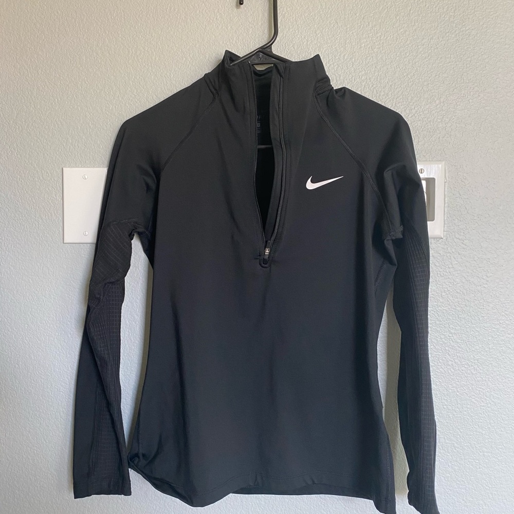 Nike Dri Fit Pullover